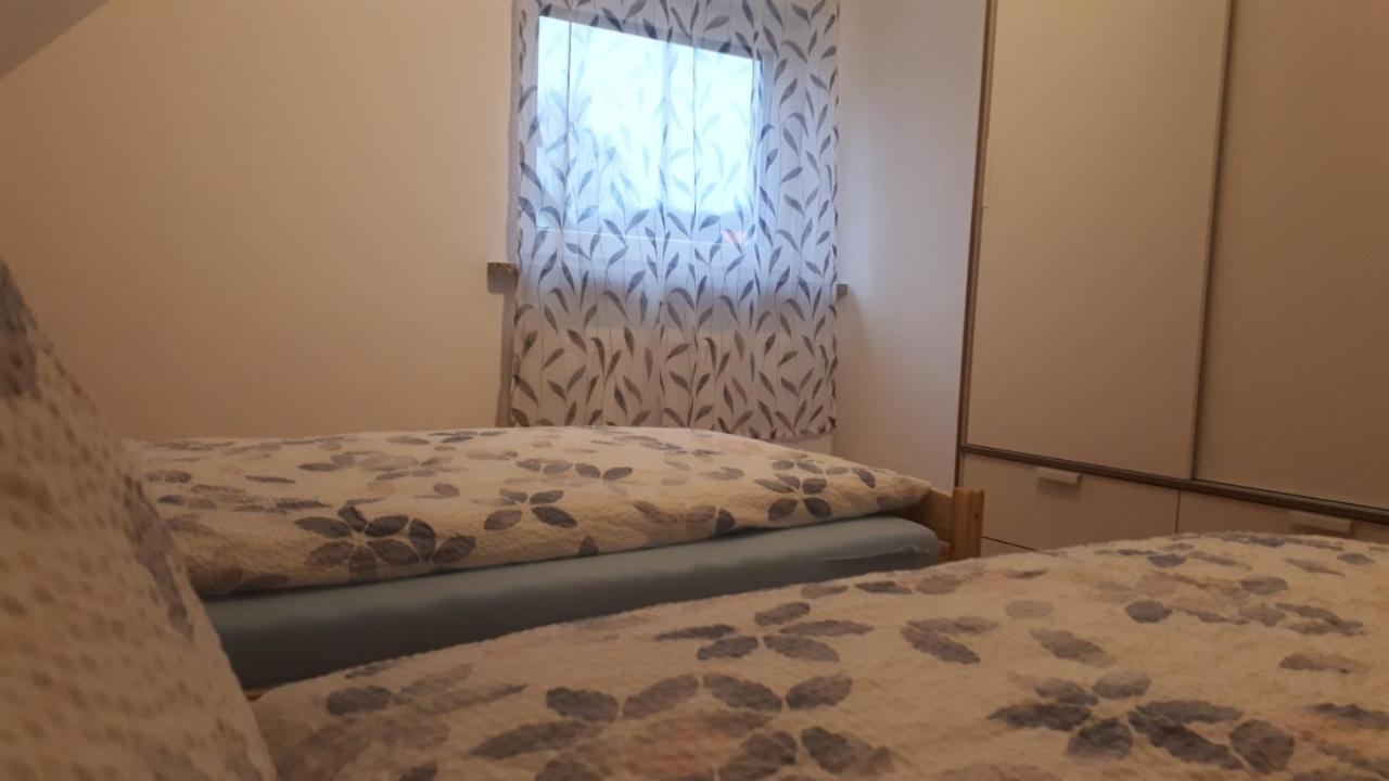 Sarah klein aber fein Apartment Wellesweiler Bagian luar foto